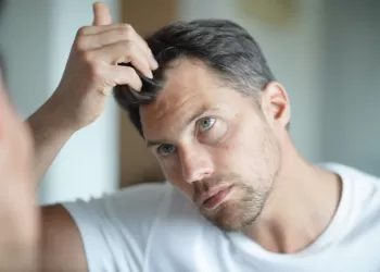 Erkeklerde İnce Telli Saç Bakımı Nasıl Yapılır?