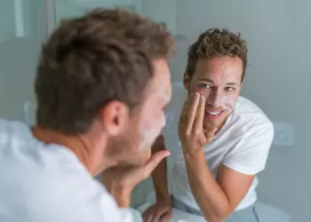 Evde Yapılabilecek Erkek Cilt Bakımı Önerileri – Pratik Cilt Bakım Teknikleri